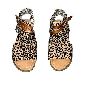 Blowfish Brisa 2 Women’s Leopard Sandals Size 9